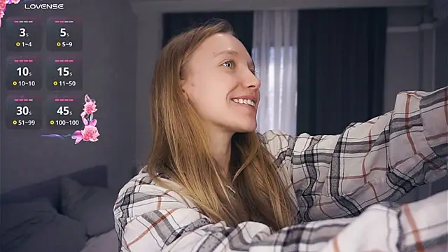 Snapshot of EarnestineGyllenband chatting on 11-03-25, 06:47 EarnestineGyllenband online show from 11-03-25, 06:47