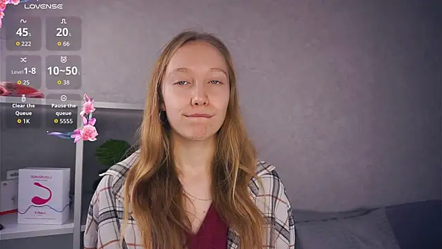 Snapshot of EarnestineGyllenband chatting on 11-08-25, 06:35 EarnestineGyllenband online show from 11-08-25, 06:35