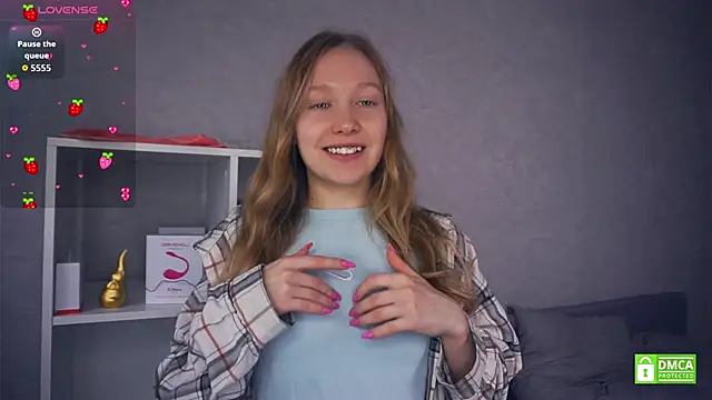 Snapshot of EarnestineGyllenband chatting on 11-22-25, 06:23 EarnestineGyllenband online show from 11-22-25, 06:23