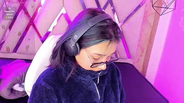 sophiievv online show from 05-03-26, 05:08
