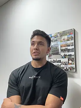 Snapshot of JeanLust chatting on 10-07-25, 02:09 JeanLust online show from 10-07-25, 02:09