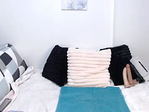 Snapshot of Zaira_sweet chatting on 10-14-25, 05:58 Zaira sweet online show from 10-14-25, 05:58