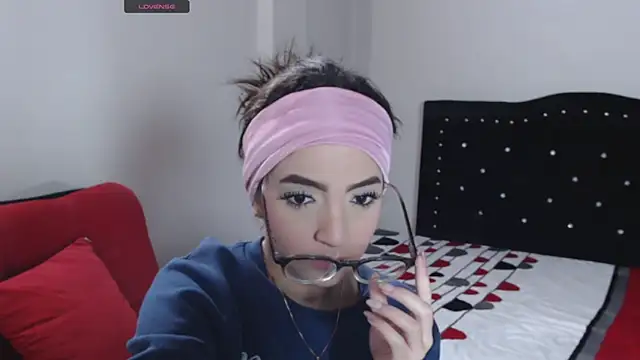 Coraline Playful online show from 09-29-25, 01:05