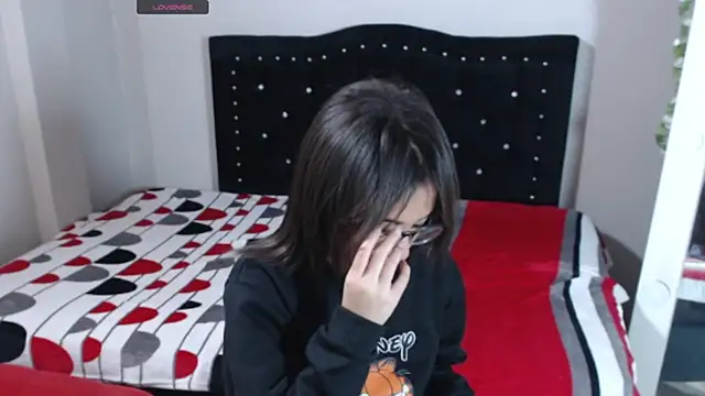 Coraline Playful online show from 10-15-25, 08:20