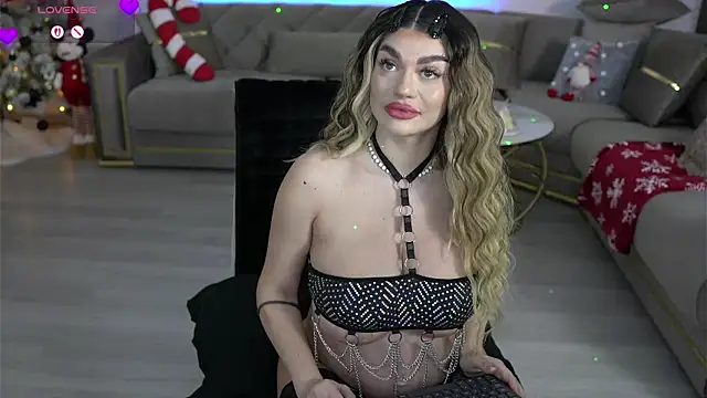 Snapshot of Ellyxxxelly chatting on 12-04-25, 03:43 Ellyxxxelly online show from 12-04-25, 03:43