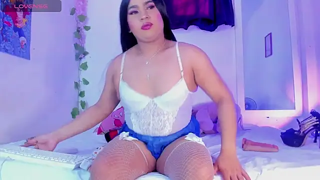 Snapshot of Karenn_rosee chatting on 12-15-25, 03:05 Karenn rosee online show from 12-15-25, 03:05