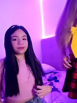 Snapshot of Tatiana18Tread chatting on 10-18-25, 05:54 Tatiana18Tread online show from 10-18-25, 05:54