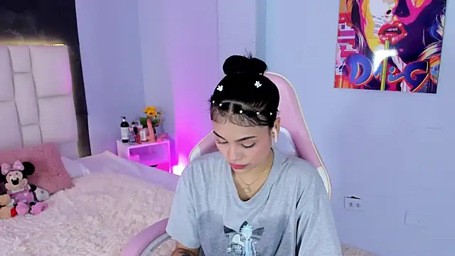 Snapshot of SammyRose_ chatting on 10-13-25, 07:36 SammyRose online show from 10-13-25, 07:36