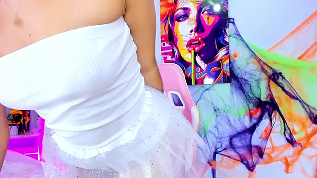 Snapshot of SammyRose_ chatting on 10-31-25, 08:10 SammyRose online show from 10-31-25, 08:10