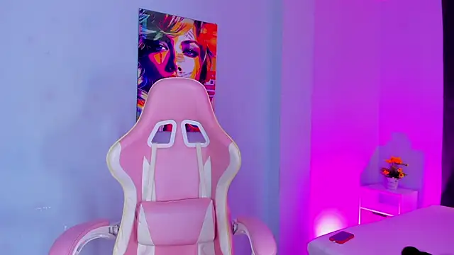 Snapshot of SammyRose_ chatting on 11-10-25, 07:46 SammyRose online show from 11-10-25, 07:46