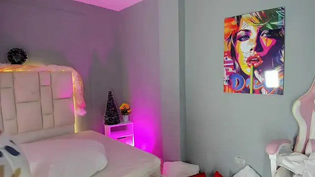 Snapshot of SammyRose_ chatting on 12-14-25, 08:02 SammyRose online show from 12-14-25, 08:02