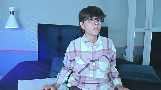 Tsuki Maru online show from 09-21-25, 07:59