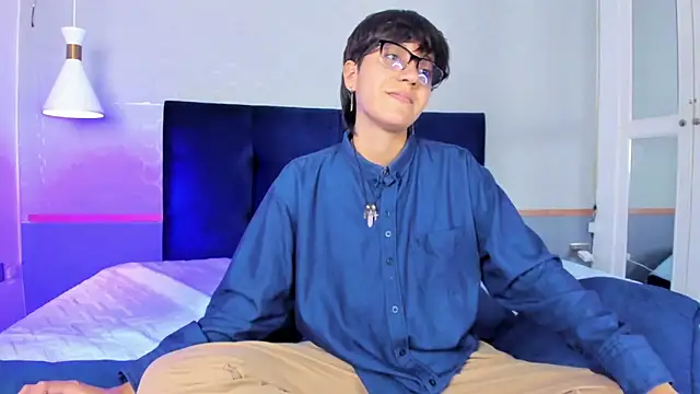 Tsuki Maru online show from 10-03-25, 07:55