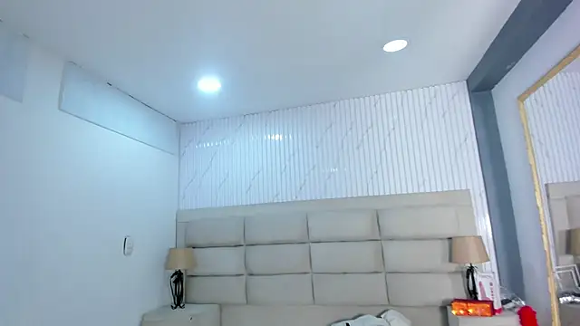 BritanyBrown  online show from 04-12-26, 05:01