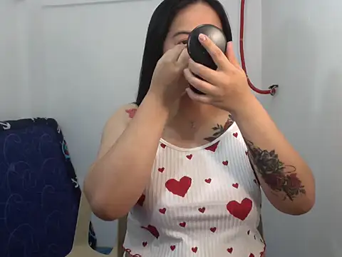 Snapshot of sexylhane chatting on 09-11-25, 06:35 sexylhane online show from 09-11-25, 06:35