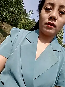 Snapshot of bingxin- chatting on 09-13-25, 03:39 bingxin- online show from 09-13-25, 03:39