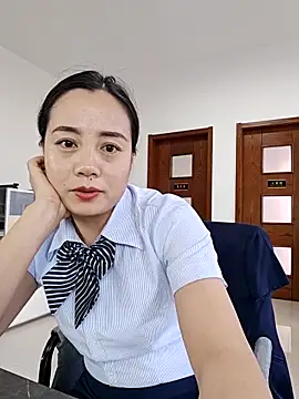 Snapshot of bingxin- chatting on 11-21-25, 05:50 bingxin- online show from 11-21-25, 05:50