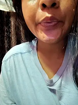 Snapshot of FUNS32514 chatting on 09-08-25, 04:06 FUNS32514 online show from 09-08-25, 04:06