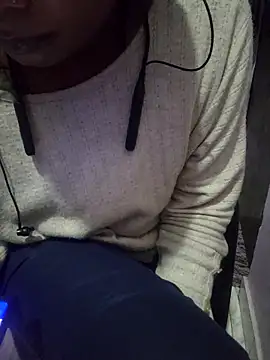 Snapshot of FUNS32514 chatting on 12-18-25, 03:56 FUNS32514 online show from 12-18-25, 03:56