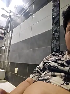 Snapshot of jedoo1213 chatting on 10-30-25, 05:24 jedoo1213 online show from 10-30-25, 05:24