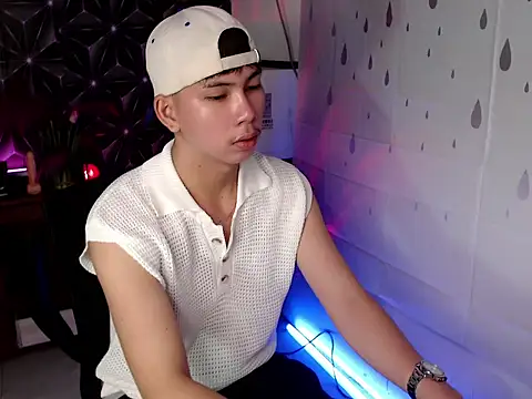 ursweet jade online show from 10-14-25, 10:05