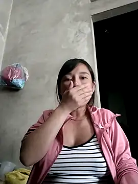 Snapshot of soope-00 chatting on 09-26-25, 02:04 soope-00 online show from 09-26-25, 02:04