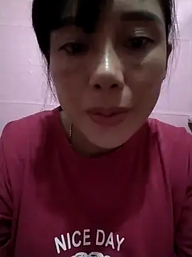 Snapshot of soope-00 chatting on 10-17-25, 01:14 soope-00 online show from 10-17-25, 01:14