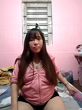 Snapshot of soope-00 chatting on 10-19-25, 02:34 soope-00 online show from 10-19-25, 02:34