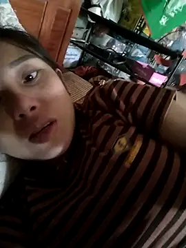 Snapshot of soope-00 chatting on 10-21-25, 07:31 soope-00 online show from 10-21-25, 07:31