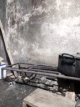 Snapshot of soope-00 chatting on 11-19-25, 12:27 soope-00 online show from 11-19-25, 12:27