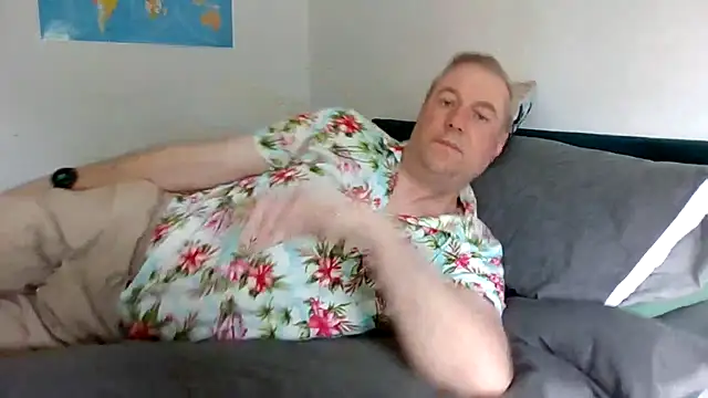 Snapshot of JayPal722 chatting on 06-21-26, 10:18 JayPal722 online show from 06-21-26, 10:18