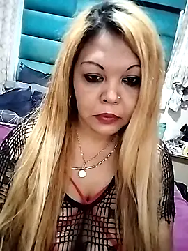 hemilynthomas2467 online show from 09-30-25, 02:22