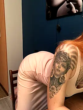 Amore Mia  online show from 10-22-25, 05:52