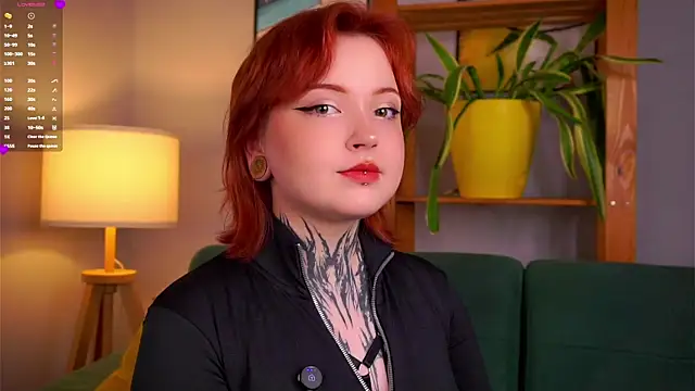 MarnaHarbor online show from 10-12-25, 01:21