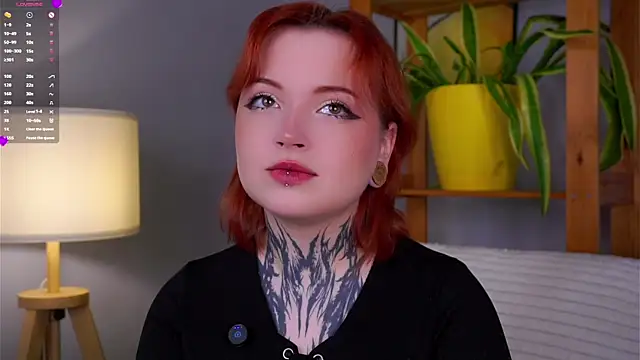 MarnaHarbor online show from 10-18-25, 01:56