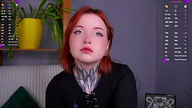 MarnaHarbor online show from 10-19-25, 01:23