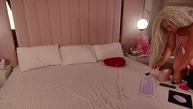 Lilit 1Love online show from 09-10-25, 03:56