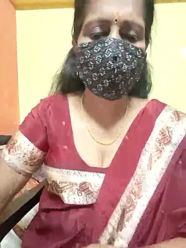 Snapshot of mallu-reshma chatting on 09-26-25, 06:56 mallu-reshma online show from 09-26-25, 06:56