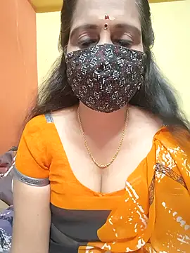 Snapshot of mallu-reshma chatting on 10-09-25, 05:27 mallu-reshma online show from 10-09-25, 05:27