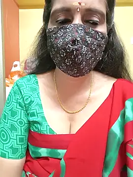 Snapshot of mallu-reshma chatting on 10-16-25, 04:52 mallu-reshma online show from 10-16-25, 04:52