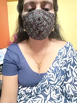 Snapshot of mallu-reshma chatting on 10-30-25, 02:07 mallu-reshma online show from 10-30-25, 02:07