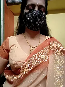 Snapshot of mallu-reshma chatting on 11-29-25, 12:52 mallu-reshma online show from 11-29-25, 12:52