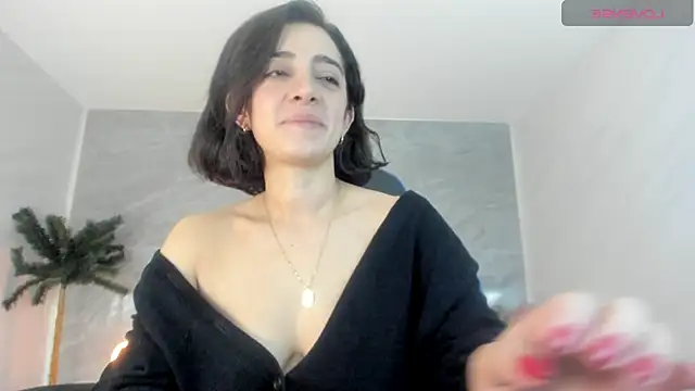 Snapshot of sara_lopez_s chatting on 10-02-25, 01:34 sara lopez s online show from 10-02-25, 01:34