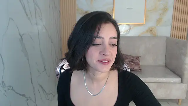 Snapshot of sara_lopez_s chatting on 10-07-25, 01:30 sara lopez s online show from 10-07-25, 01:30