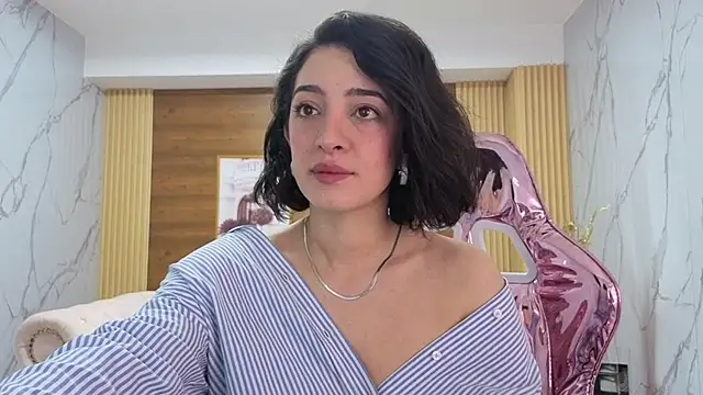 sara lopez s online show from 04-27-26, 01:53