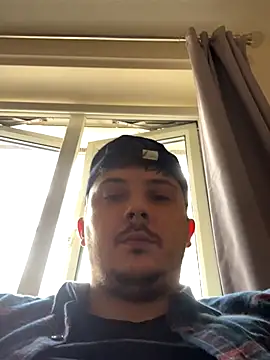 Snapshot of XXKieran chatting on 10-15-25, 11:21 XXKieran online show from 10-15-25, 11:21