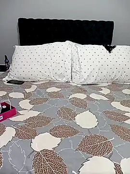 Snapshot of mekserina0 chatting on 10-22-25, 09:03 mekserina0 online show from 10-22-25, 09:03