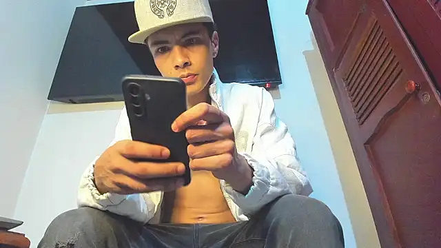 Master liam00 online show from 11-26-25, 06:42