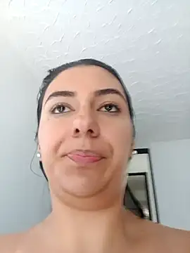 VioletaWalton1 online show from 09-17-25, 03:24