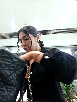 VioletaWalton1 online show from 10-06-25, 01:19